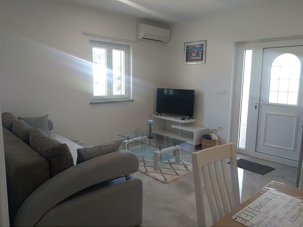 Apartment Ivana Novigrad Istria Exterior foto