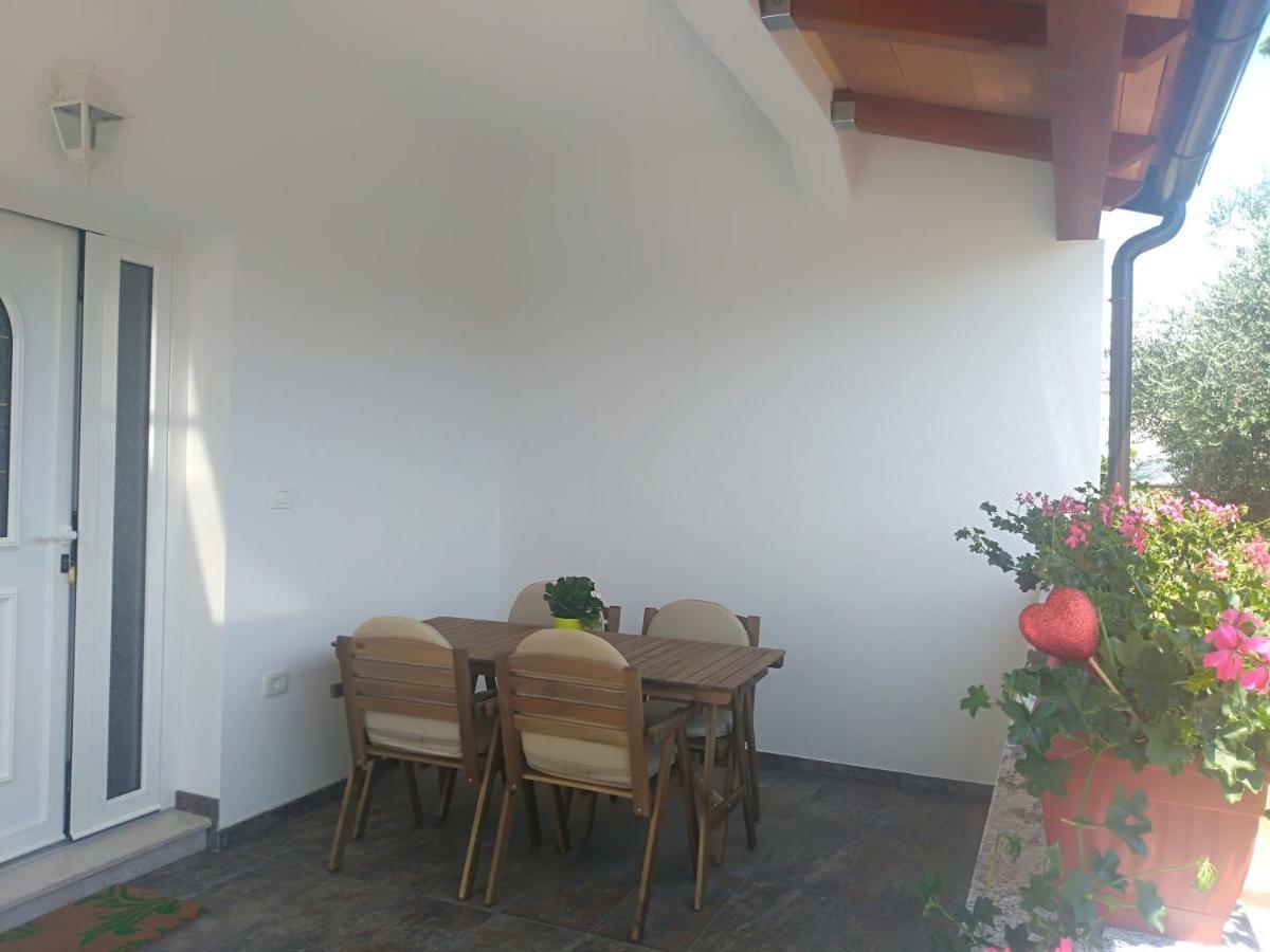 Apartment Ivana Novigrad Istria Exterior foto